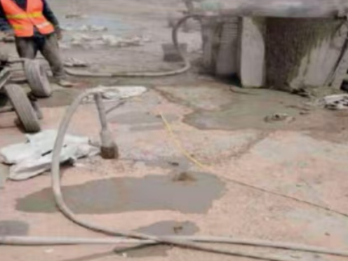 天元水泥混凝土路面板底注浆技术 路面脱空注浆整治方案