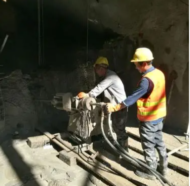 天元水下抗分散灌浆料特点 水下不分散注浆料介绍